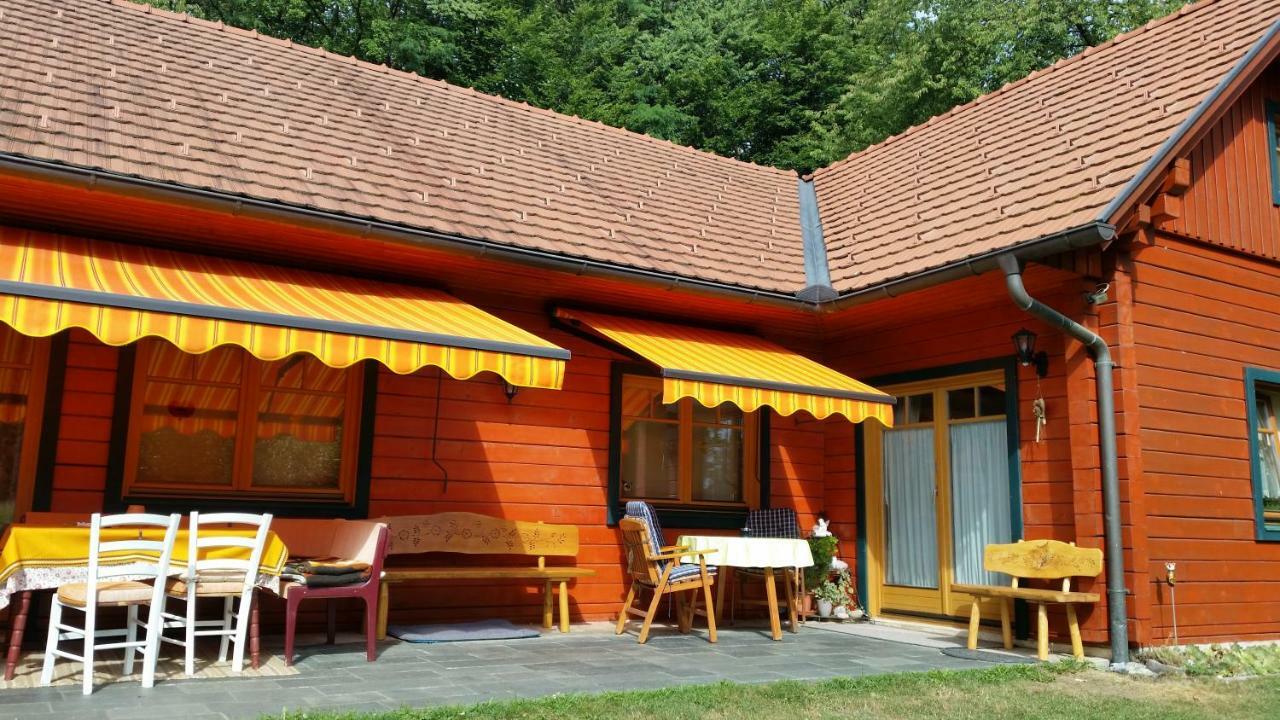 Ferienwohnung Nostalgie Ehrenhausen Exteriör bild