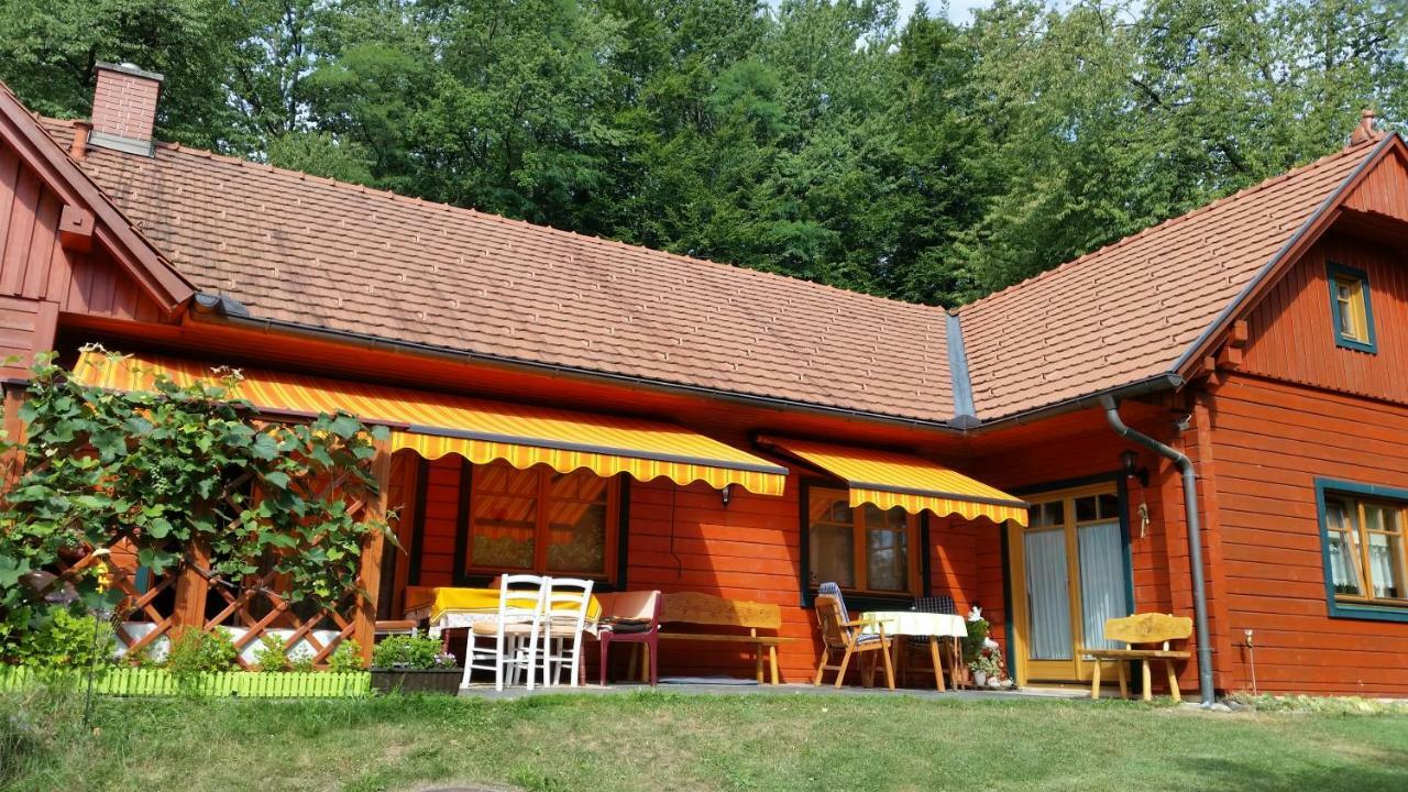 Ferienwohnung Nostalgie Ehrenhausen Exteriör bild